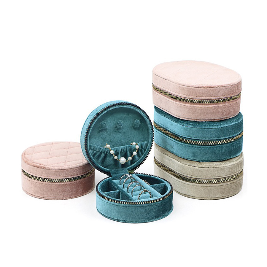 Round Diamond Velvet Travel Je - Travel Accessories Display review and price