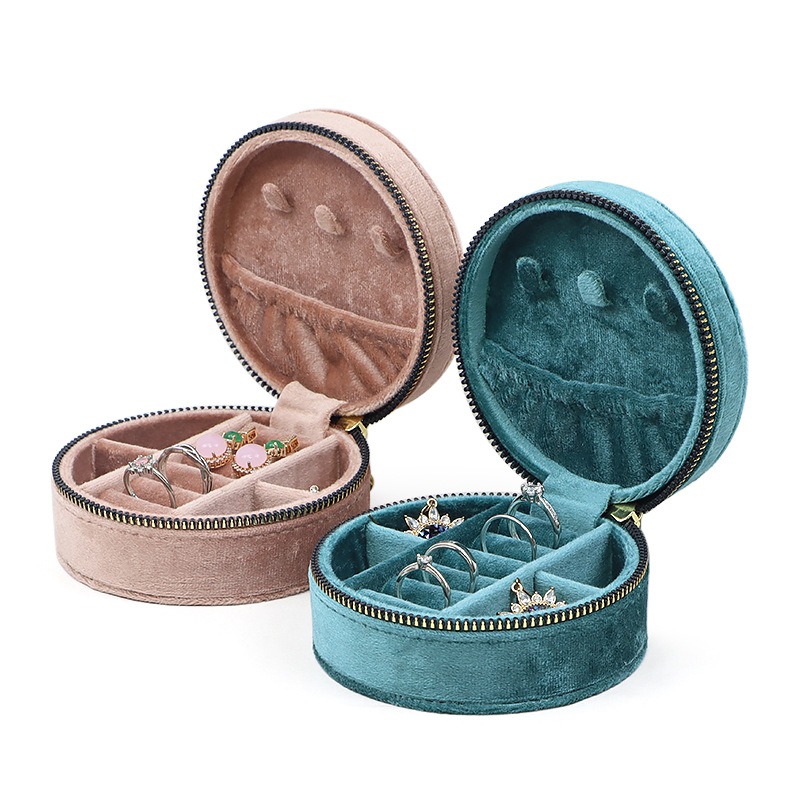 Round Diamond Velvet Travel Je - Travel Accessories Display review and price